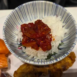 애슐리퀸즈 사진