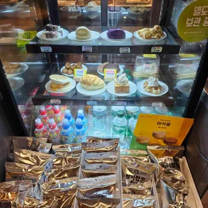 컴포즈커피 사진