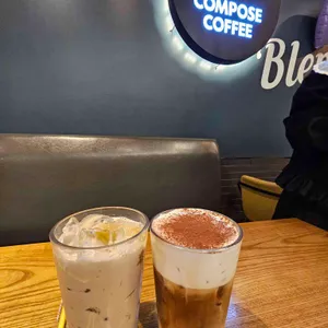 컴포즈커피 사진