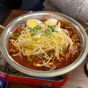 밤을 걷는 선비 사진