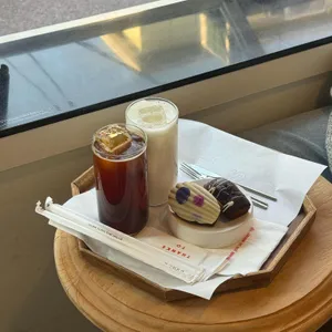 스페셜 땡스 투 사진