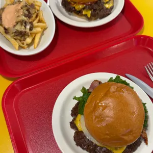 선데이 버거 클럽 사진