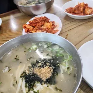 청담칼국수 사진