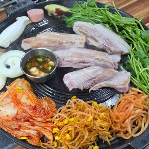 공새미솥뚜껑 사진