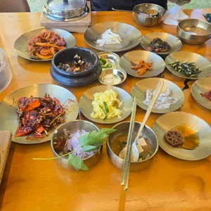 산아래 우렁쌈정식 사진