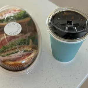 블랙업커피 리뷰 사진