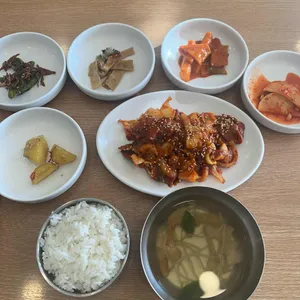 지우식당 대표 사진