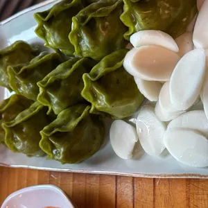 동이손만두 사진