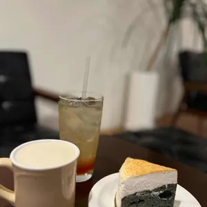 로우더 대표 사진