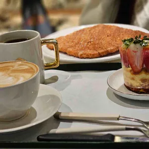 퍼스트커피랩 사진 2