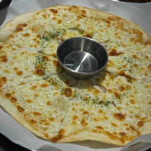 듀얼몬스터 사진