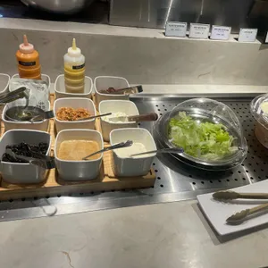 애슐리퀸즈 대표 사진