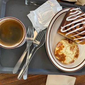 비플레이트 바이 브라운브레드 사진 2