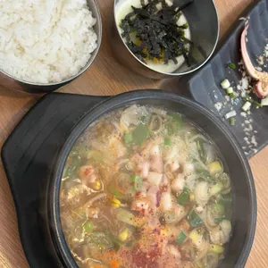 전주콩뿌리콩나물국밥 사진 2