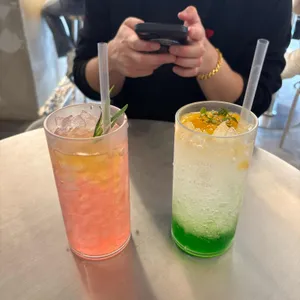 구테로이테 사진