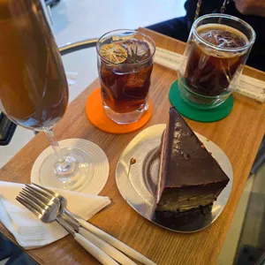 더 이퀼리브리엄 커피 사진 2