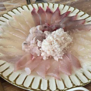 한반도회대게직판장 사진