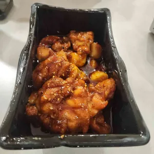 꾸브라꼬숯불두마리치킨 사진