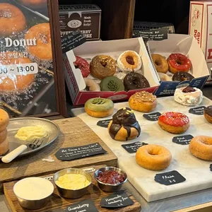 퀸즈베리도넛하우스 리뷰 사진