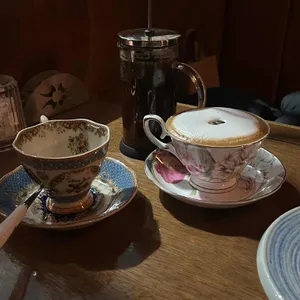 피롤츠 커피하우스 사진