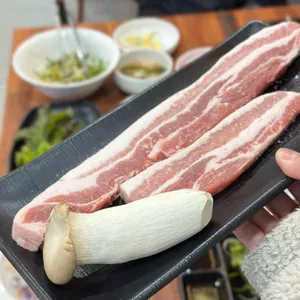 마굿간 대표 사진