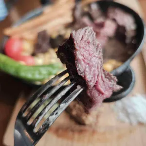 텐달러스테이크앤파스타 대표 사진