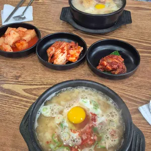 진함흥냉면 대표 사진