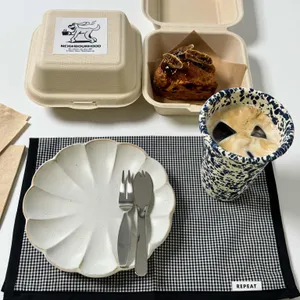 Neighbourhood 사진