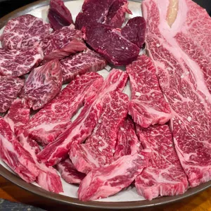 신삼백 한우전문점 사진 2