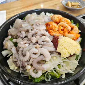 국이네낙지볶음 대표 사진