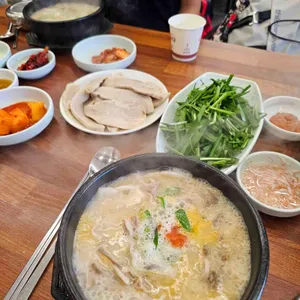 부산토박이돼지국밥 사진 2