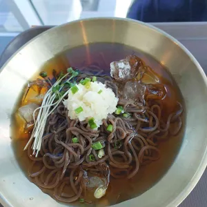 엠원업 스파&스포츠  5층 식당 대표 사진