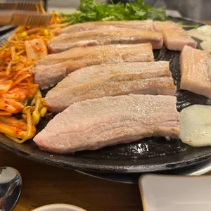 통큰아재삼겹살 사진