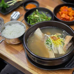 갈비탕 뚝배기 사진