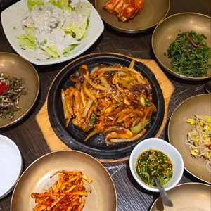 매화곤드레밥 사진