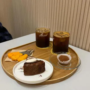 에멘탈커피 사진