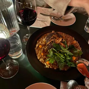 오드하우스 사진