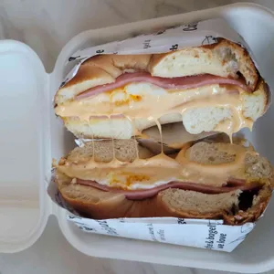 카페게이트 사진