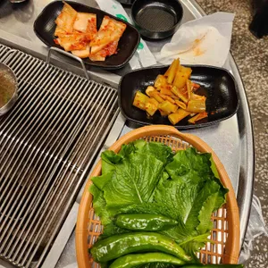 왕재봉흑돼지 사진