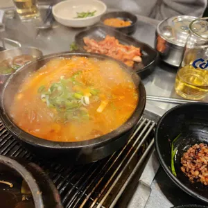 왕재봉흑돼지 사진