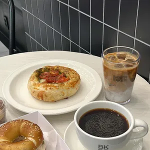 베이커베이커 사진 1