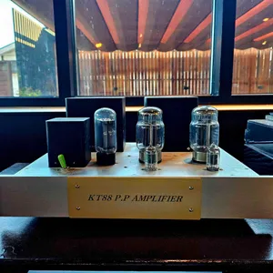 스포트라이트 커피 리뷰 사진