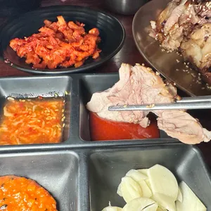 깐깐한족발 사진