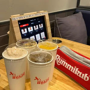 더홀릭보드게임카페 사진