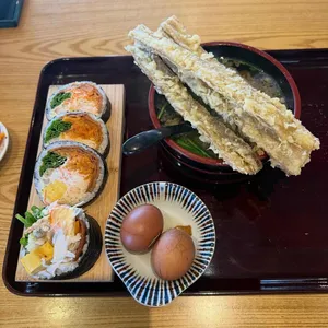 흑송 우동소바 사진