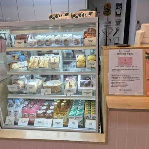 컬러인커피 리뷰 사진