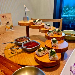 신사와 칼국수 사진