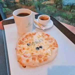 몬떼델피노 사진