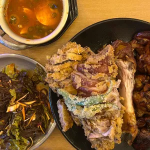 우주공간족발 사진