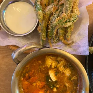 우주공간족발 사진